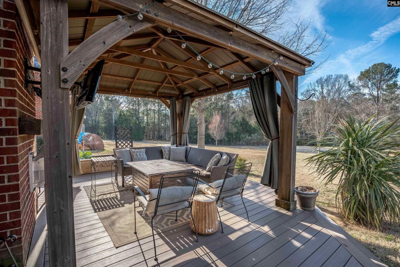 812 Village Well Photo 39