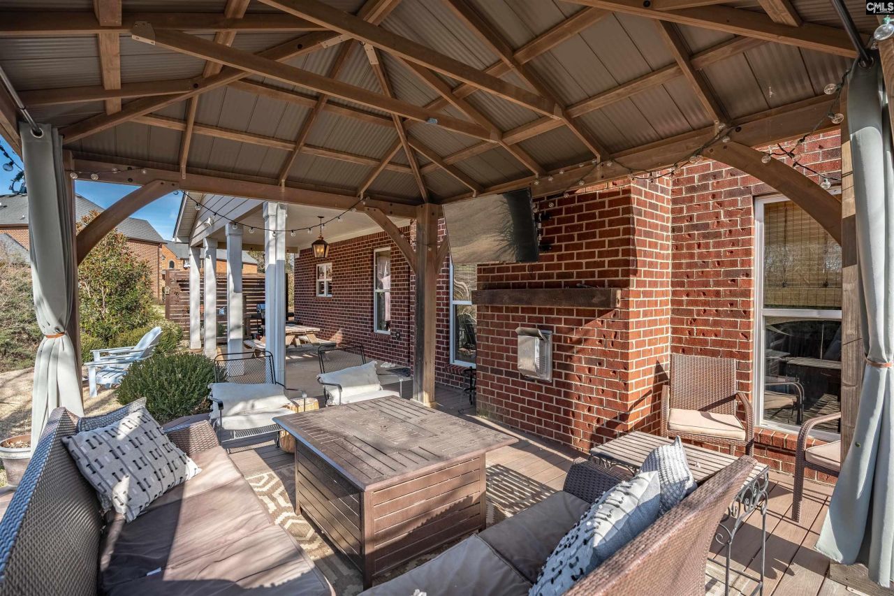 812 Village Well Photo 40