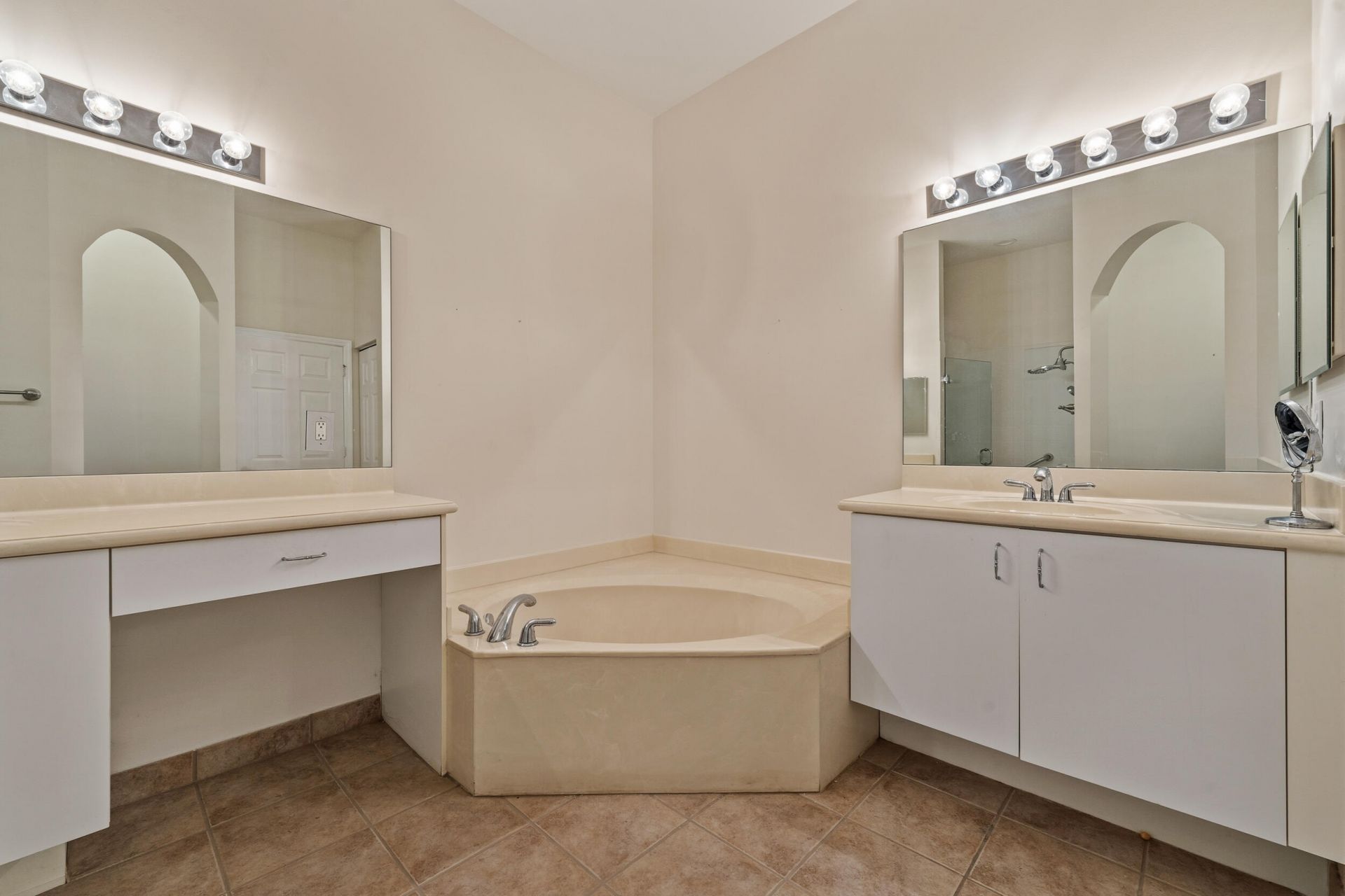 8400 Nicholls Point, West Palm Beach, FL 33411 Photo