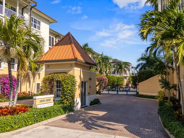 3950 N Flagler Drive, Unit 401, West Palm Beach, FL 33407