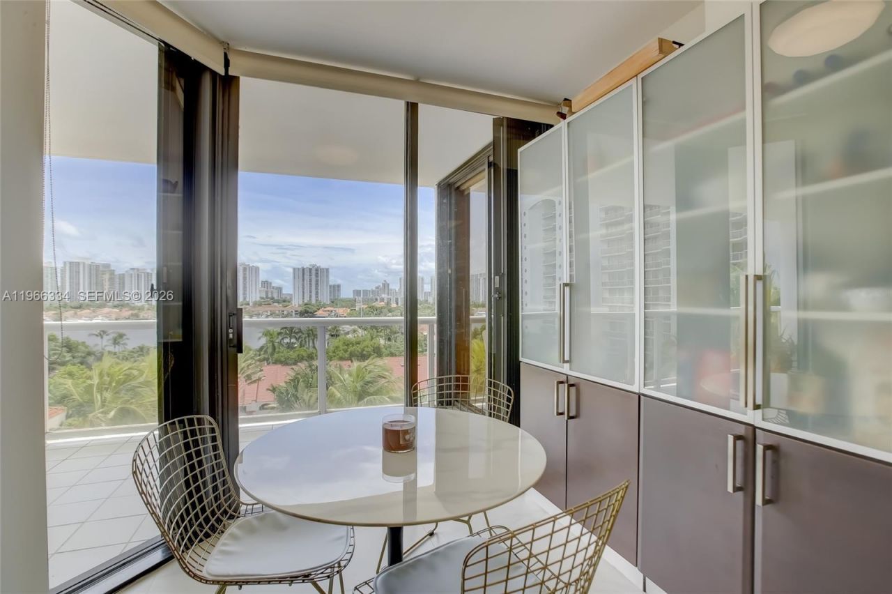 3600 Yacht Club Dr, Unit 703, Aventura, FL 33180 Photo