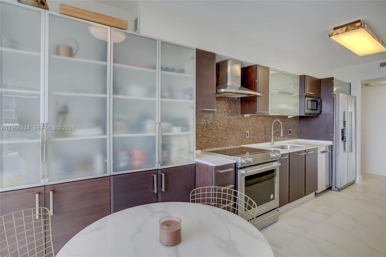 3600 Yacht Club Dr, Unit 703, Aventura, FL 33180 Photo