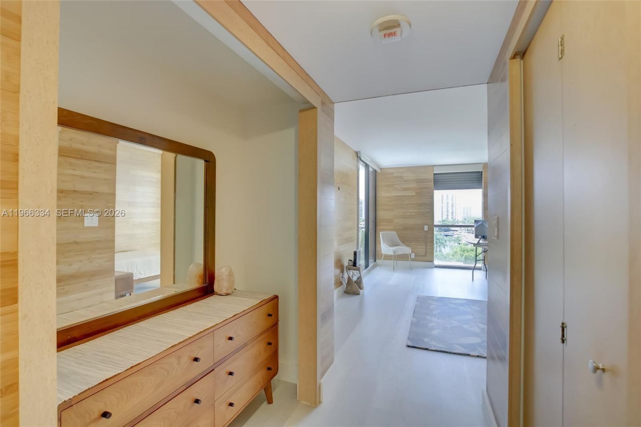 3600 Yacht Club Dr, Unit 703, Aventura, FL 33180 Photo