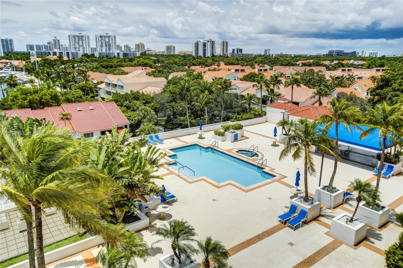 3600 Yacht Club Dr, Unit 703, Aventura, FL 33180 Photo