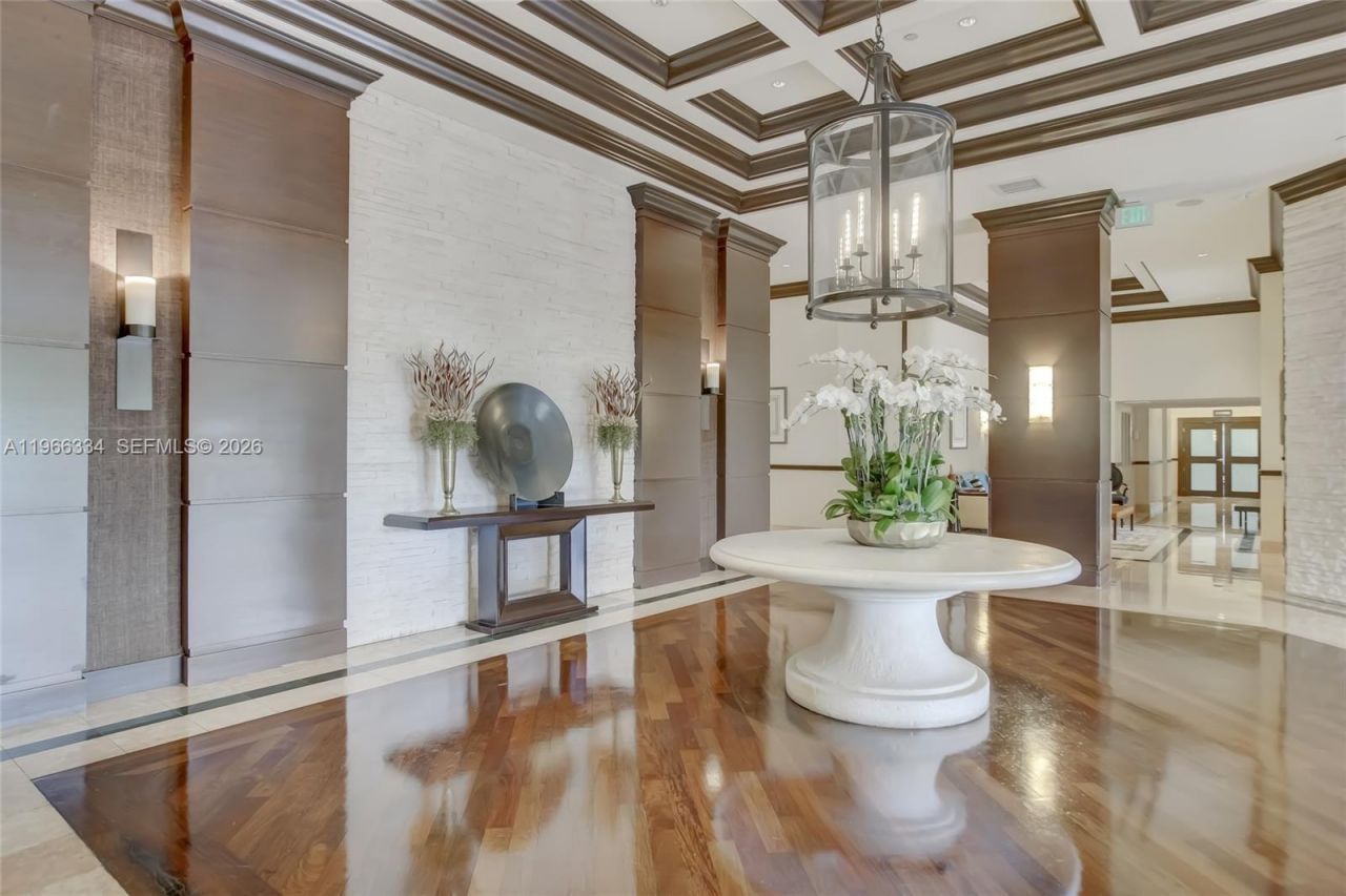 3600 Yacht Club Dr, Unit 703, Aventura, FL 33180 Photo