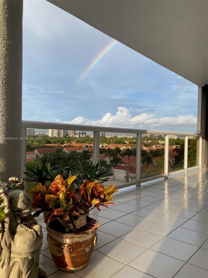 3600 Yacht Club Dr, Unit 703, Aventura, FL 33180 Photo