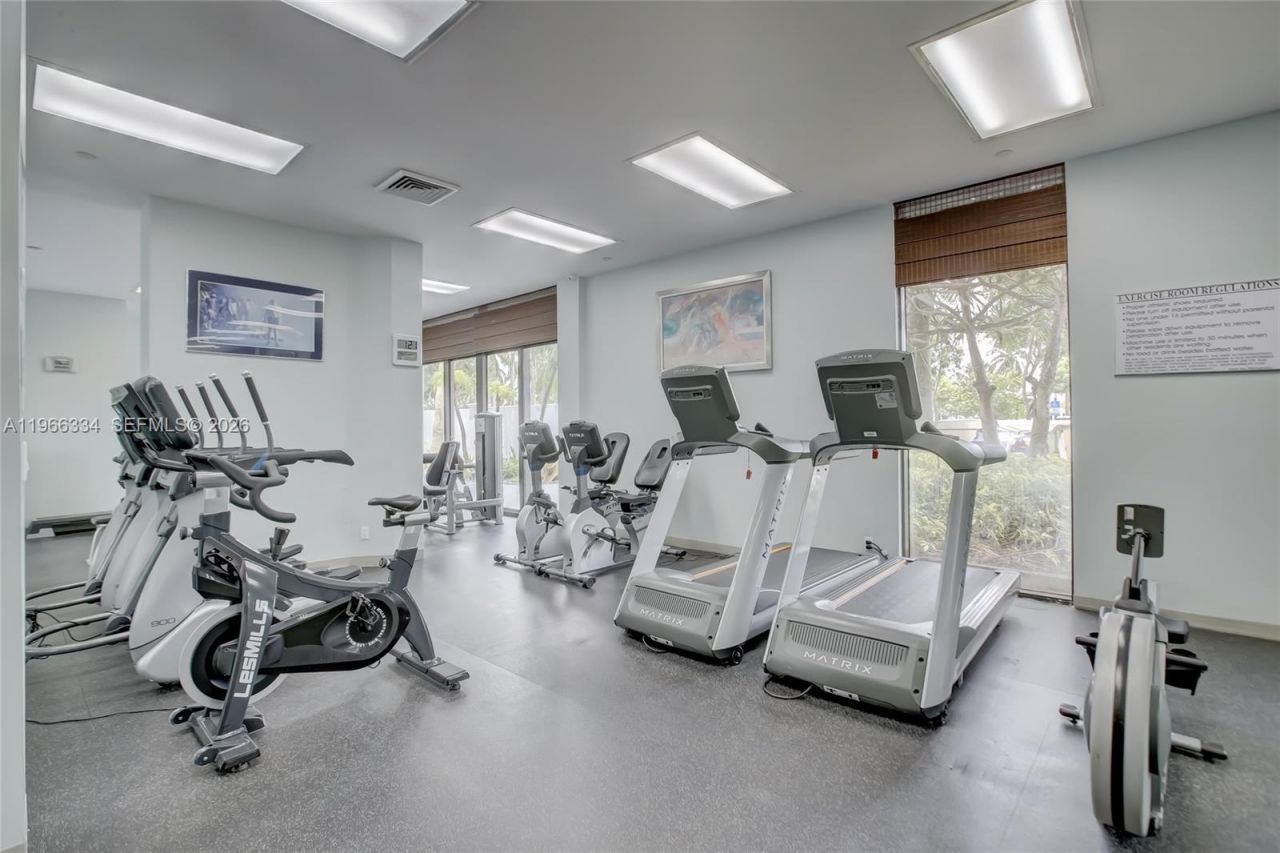 3600 Yacht Club Dr, Unit 703, Aventura, FL 33180 Photo