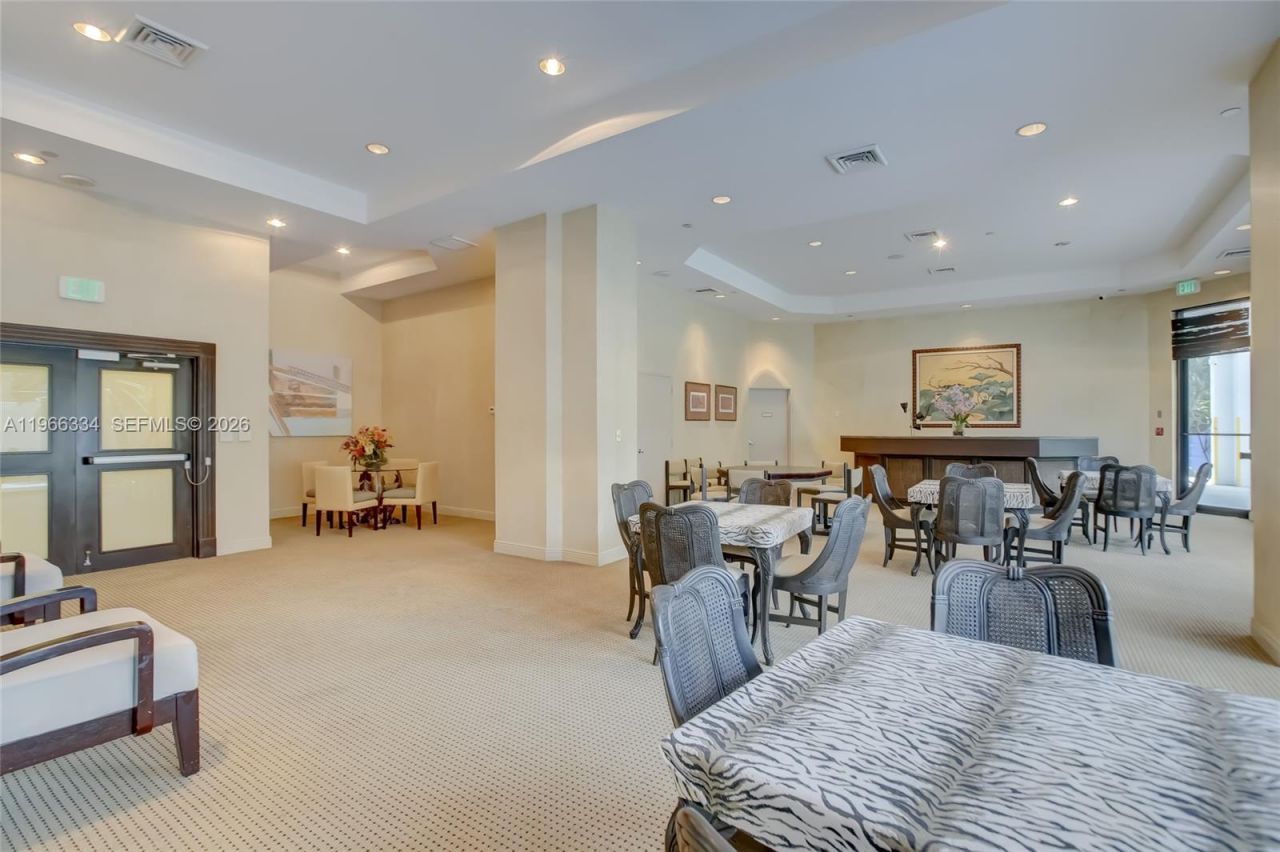 3600 Yacht Club Dr, Unit 703, Aventura, FL 33180 Photo