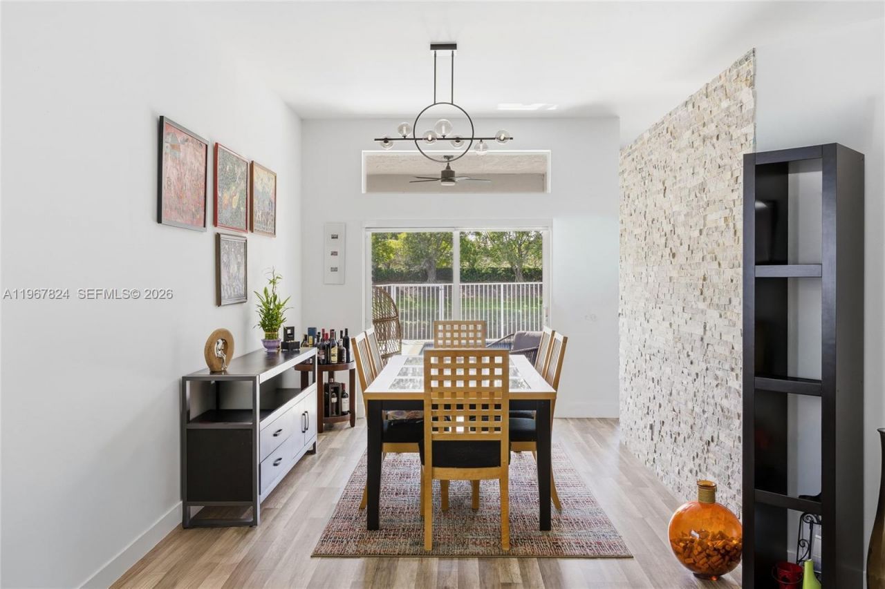 4351 Foxtail Ln , Weston, FL 33331 Photo