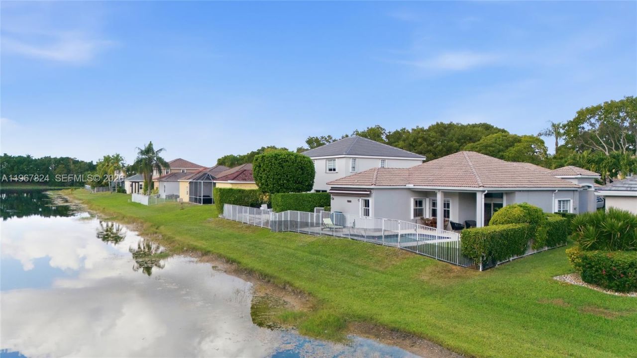 4351 Foxtail Ln , Weston, FL 33331 Photo