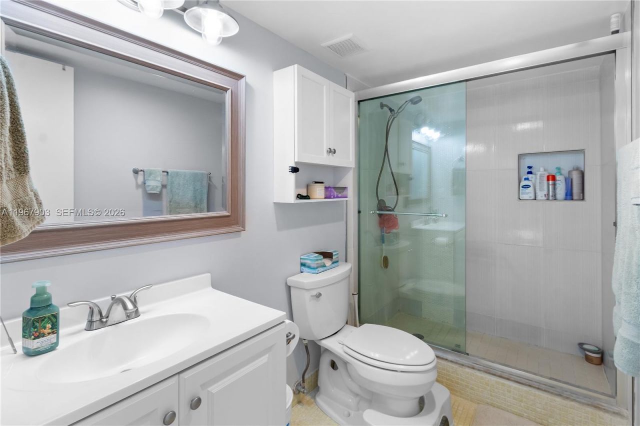 9440 Tangerine Pl, Unit 202, Davie, FL 33324 Photo