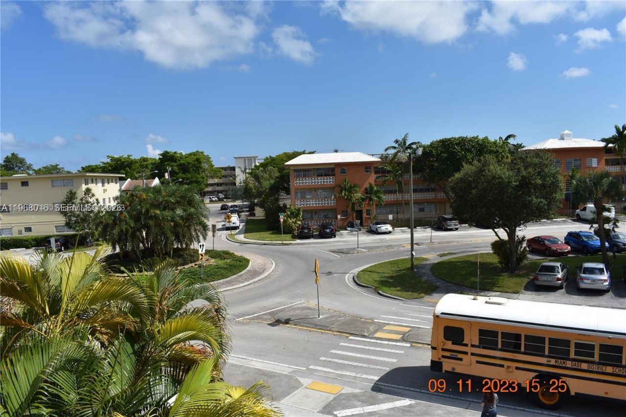 1885 NE 121st St, Unit 23, North Miami, FL 33181 Photo