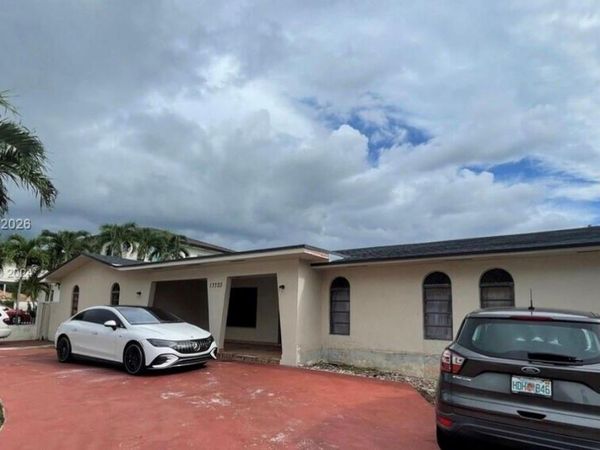 137xx SW 32nd St, Miami, FL 33175