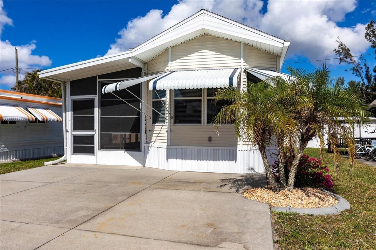 1604 N Manatee Loop, Punta Gorda, FL 33950 Photo