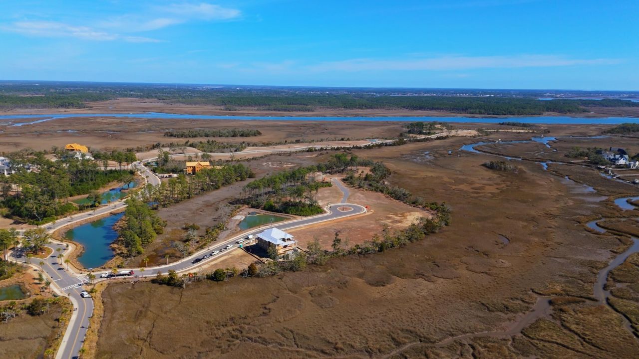 729 Hartey Street Photo 4