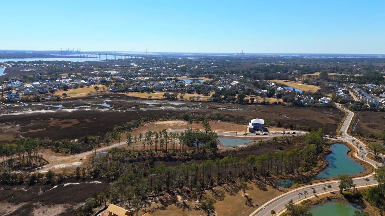 729 Hartey Street Photo 8