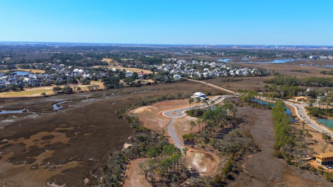 729 Hartey Street Photo 9