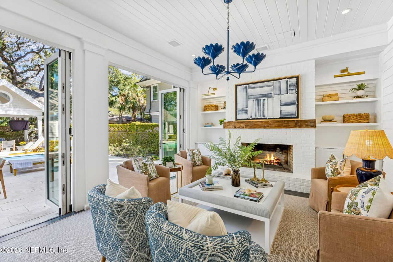 357 12th Street, Atlantic Beach, FL 32233 Photo