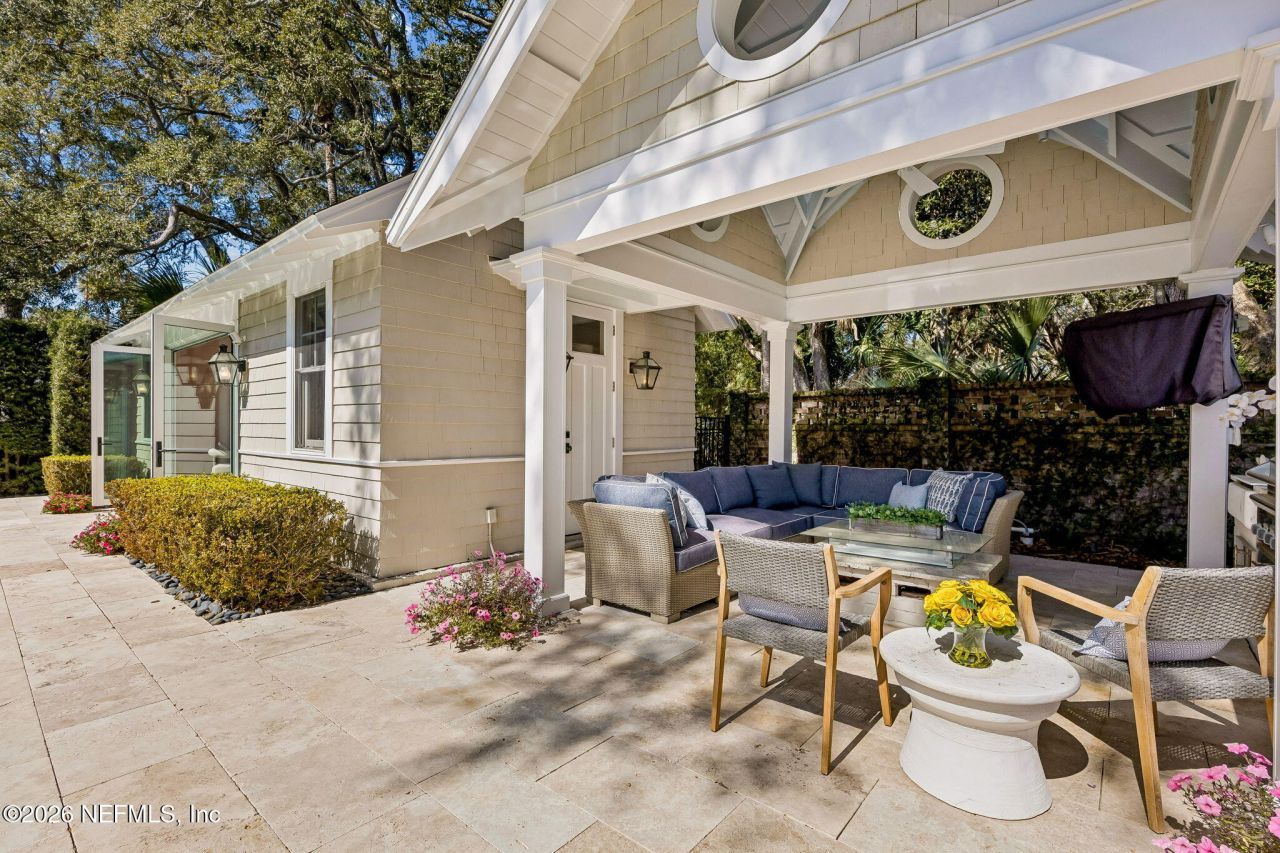 357 12th Street, Atlantic Beach, FL 32233 Photo