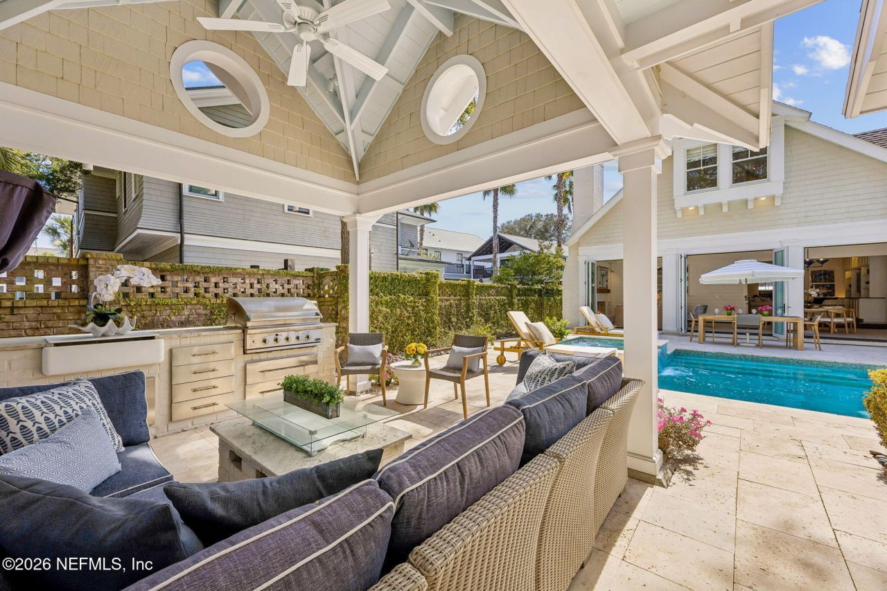 357 12th Street, Atlantic Beach, FL 32233 Photo