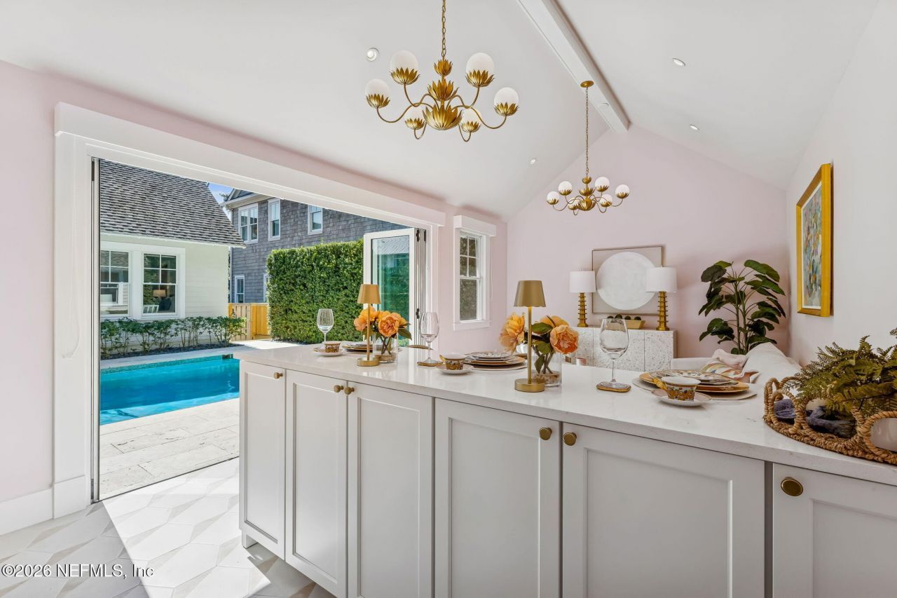 357 12th Street, Atlantic Beach, FL 32233 Photo