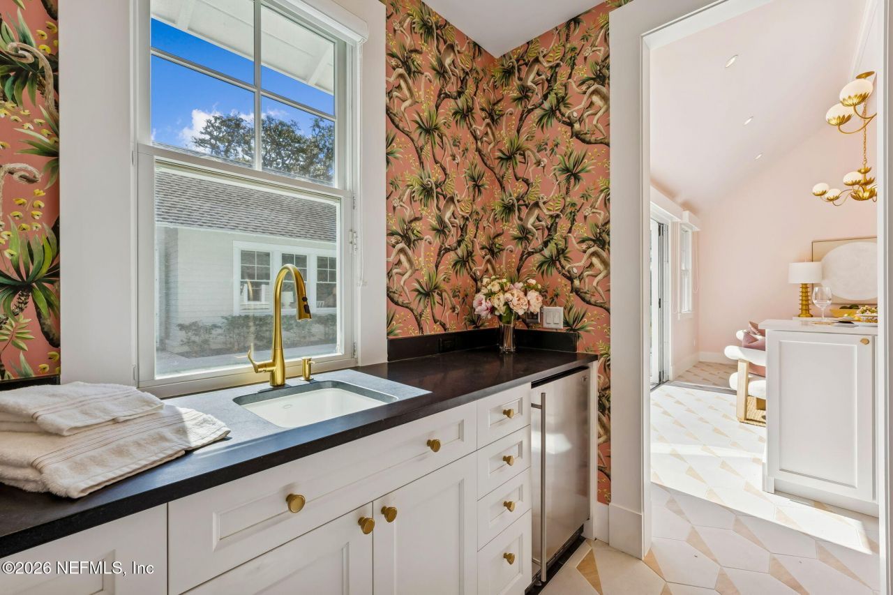 357 12th Street, Atlantic Beach, FL 32233 Photo