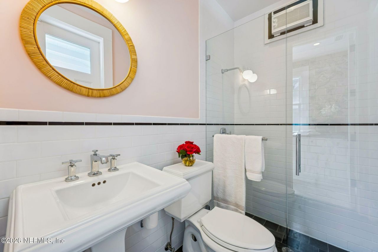 357 12th Street, Atlantic Beach, FL 32233 Photo