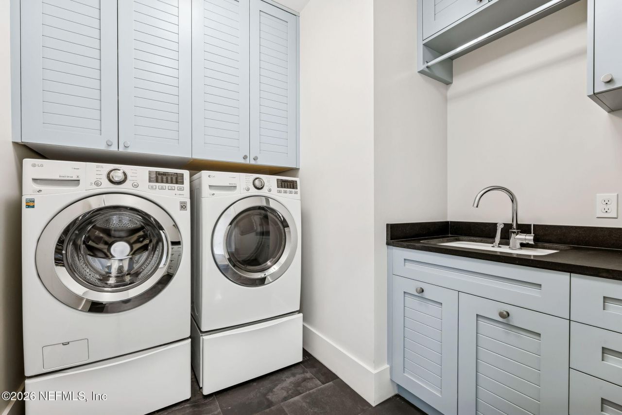 357 12th Street, Atlantic Beach, FL 32233 Photo