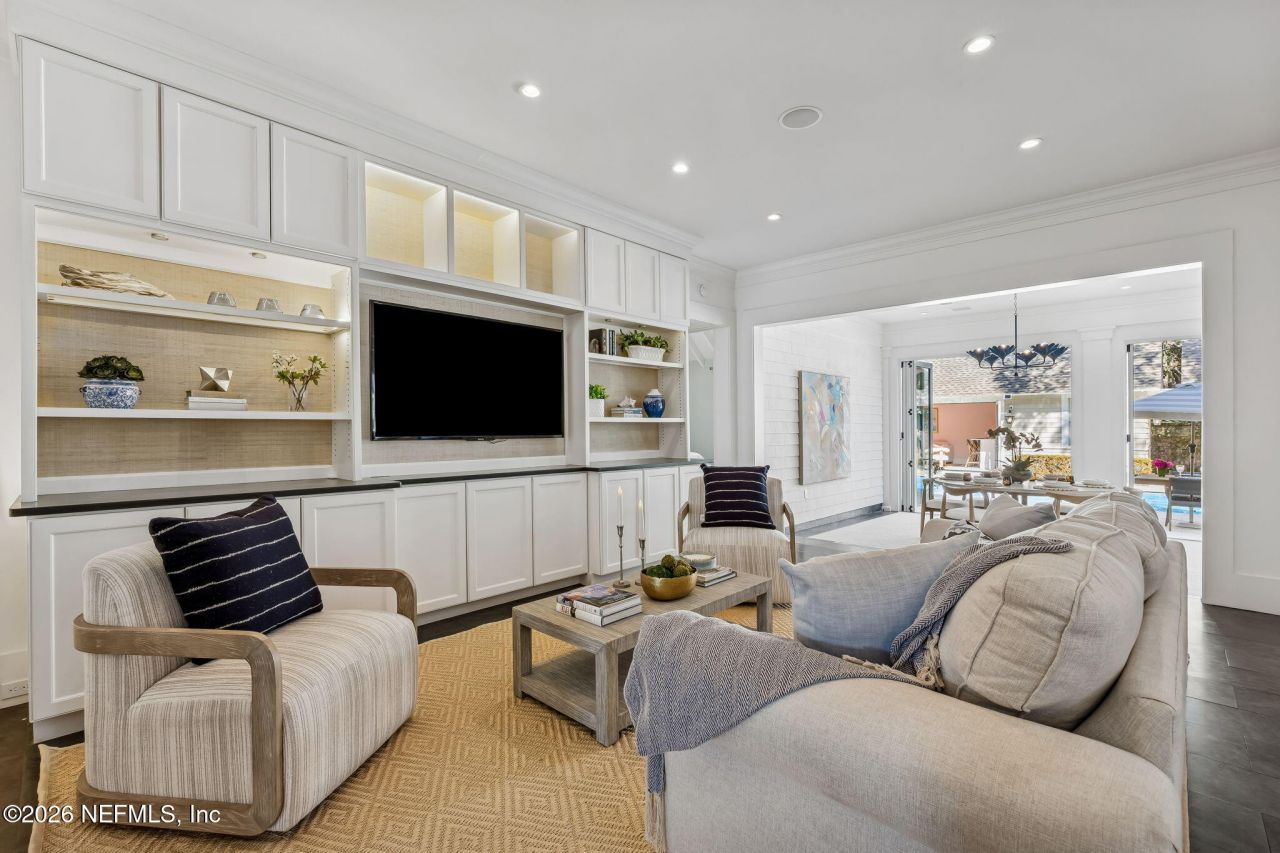 357 12th Street, Atlantic Beach, FL 32233 Photo