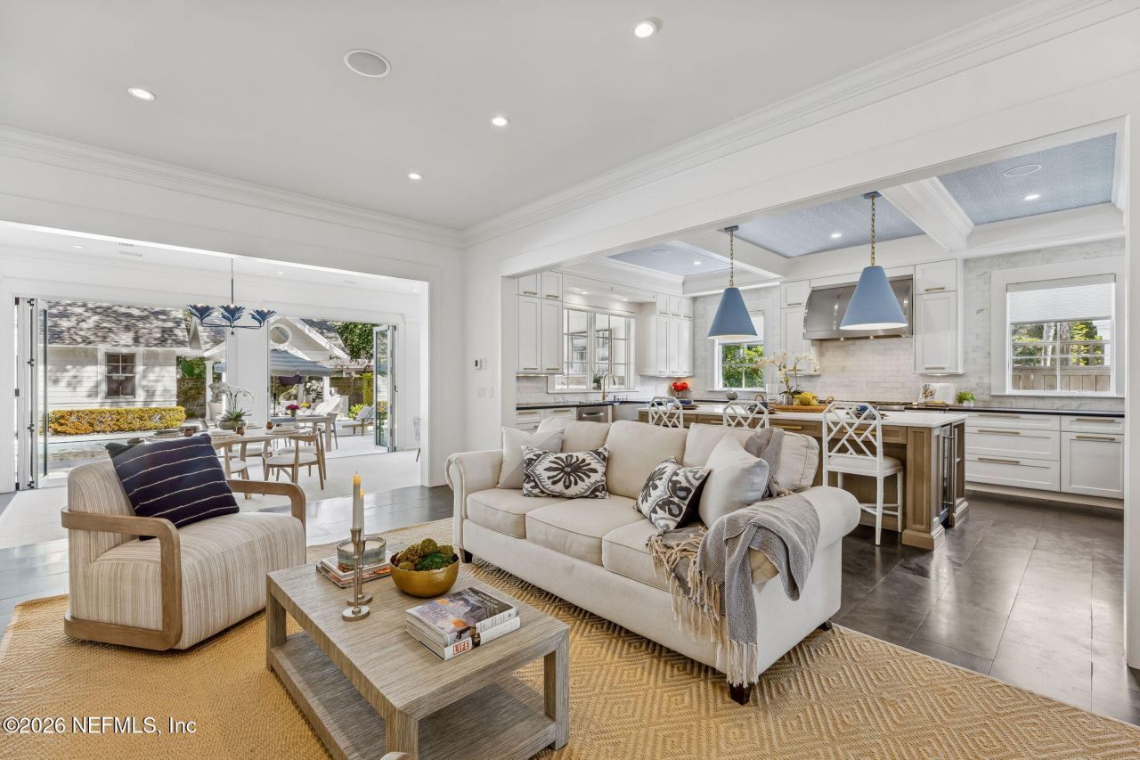 357 12th Street, Atlantic Beach, FL 32233 Photo