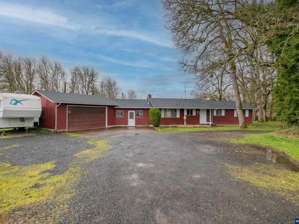 31666 S 5th St, Lebanon, OR 97355