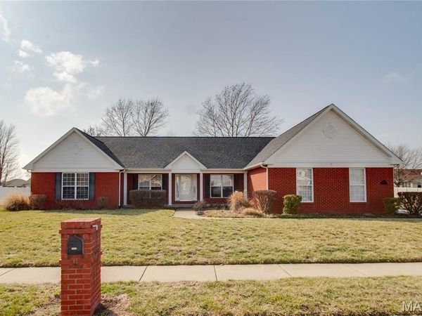 4285 Red Field Drive, Swansea, IL 62226