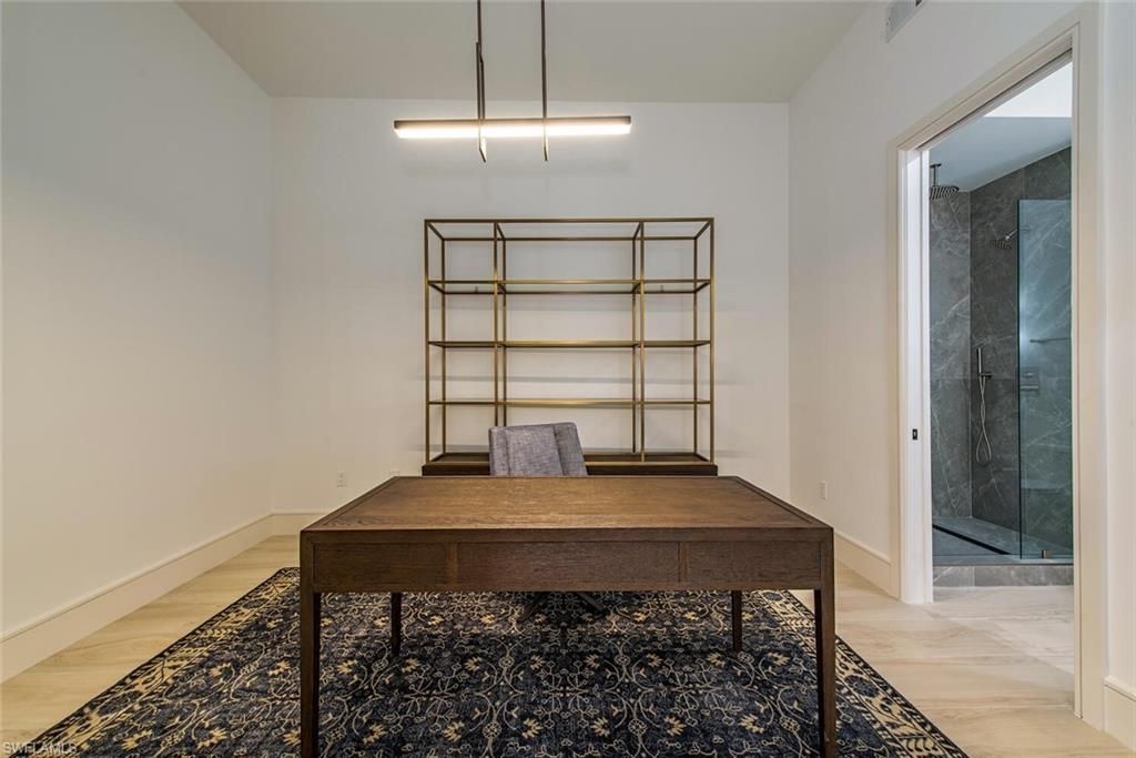 60 Seagate Dr , Unit 305, Naples, FL 34103 Photo