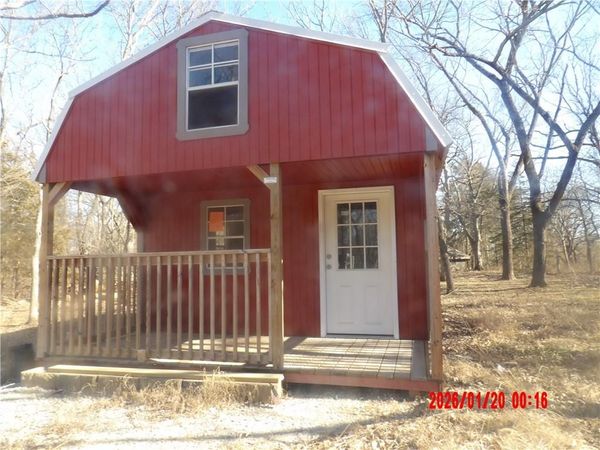 294 Sugar Lake Drive, Mound City, KS 66056
