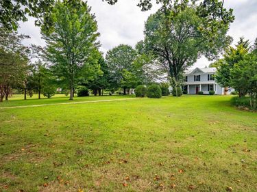 260 N MAIN ST, AMHERST, VA 24521