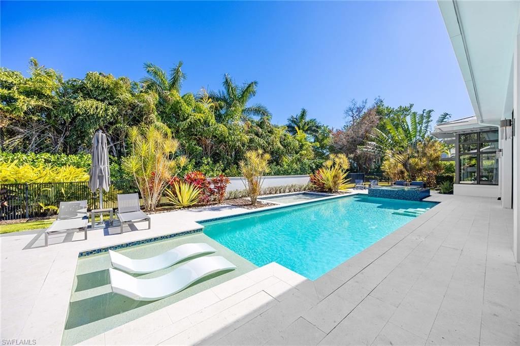 1300 Nautilus Rd, Naples, FL 34102 Photo