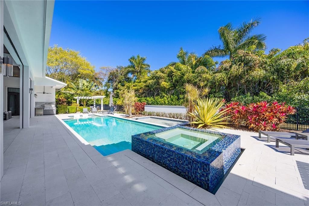 1300 Nautilus Rd, Naples, FL 34102 Photo