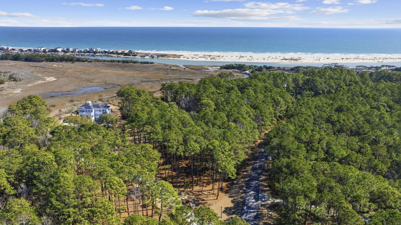 3160 Vanderbilt Blvd. Photo 10