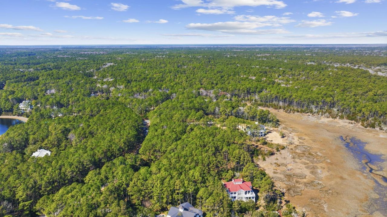 3160 Vanderbilt Blvd. Photo 6