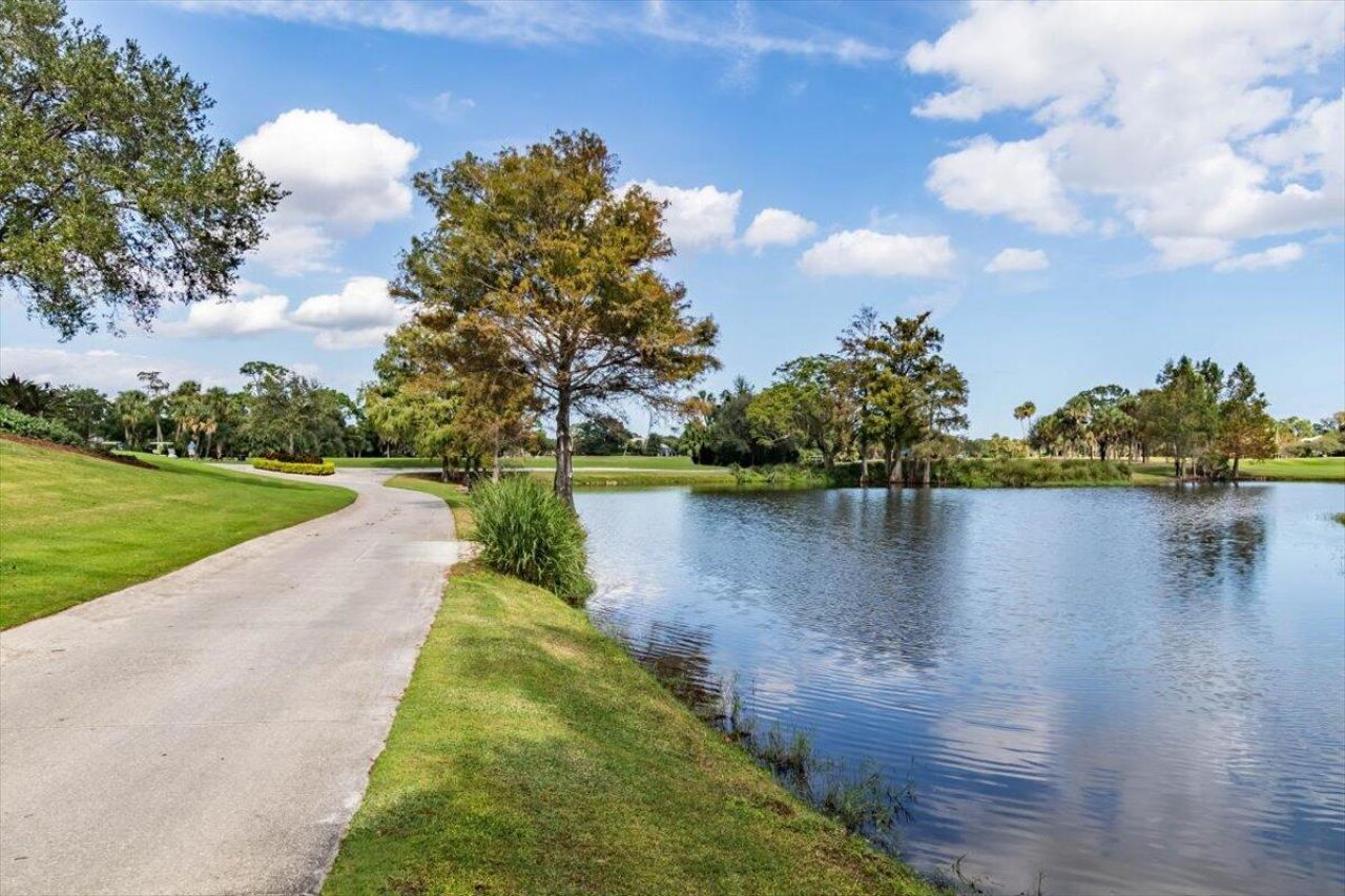 1338 Breakers West Boulevard, West Palm Beach, FL 33411 Photo