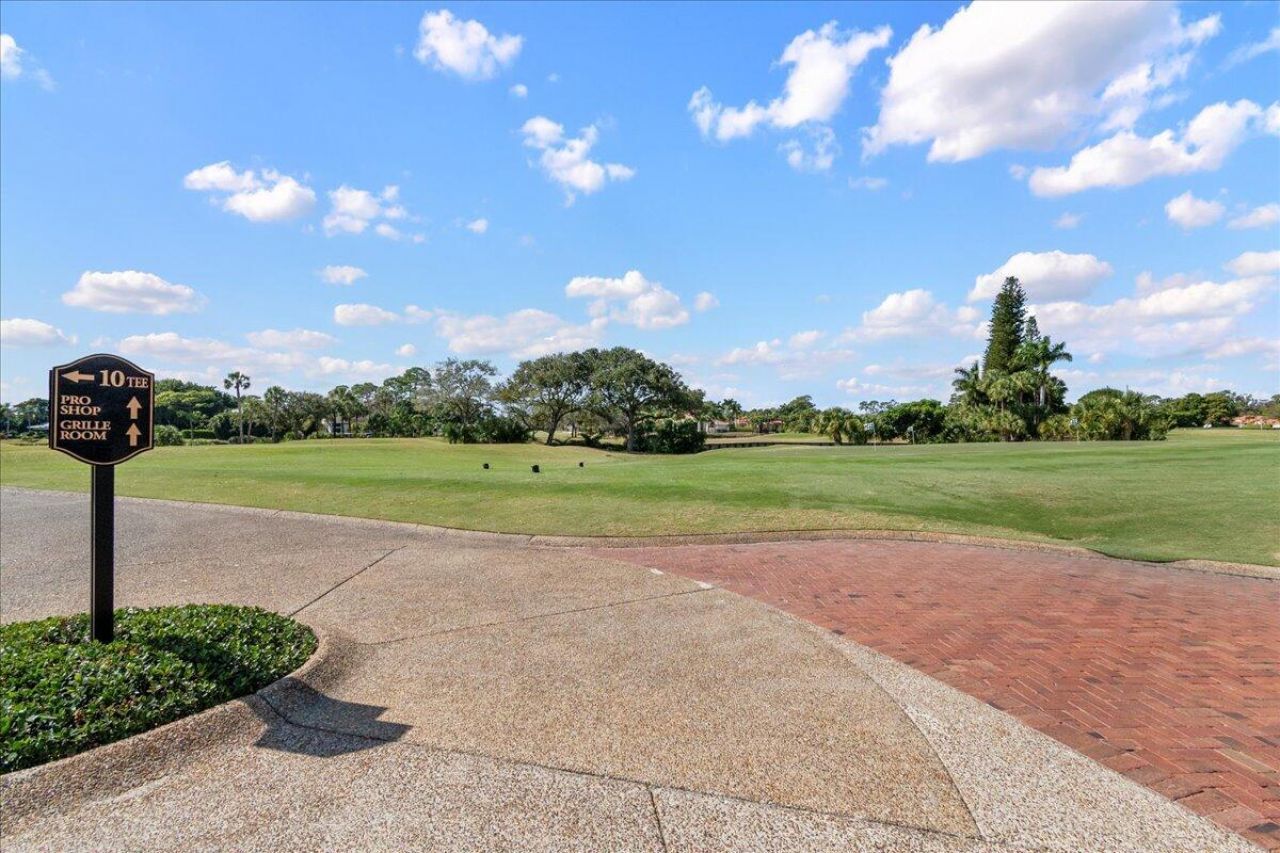 1338 Breakers West Boulevard, West Palm Beach, FL 33411 Photo