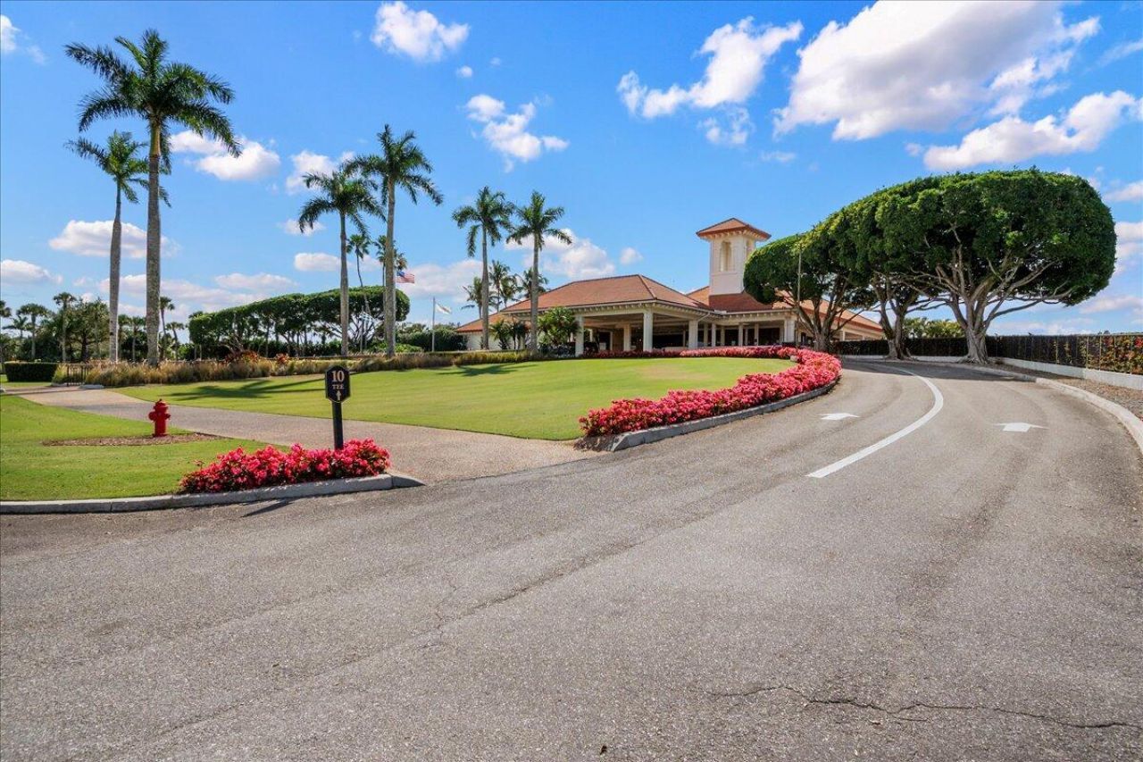 1338 Breakers West Boulevard, West Palm Beach, FL 33411 Photo