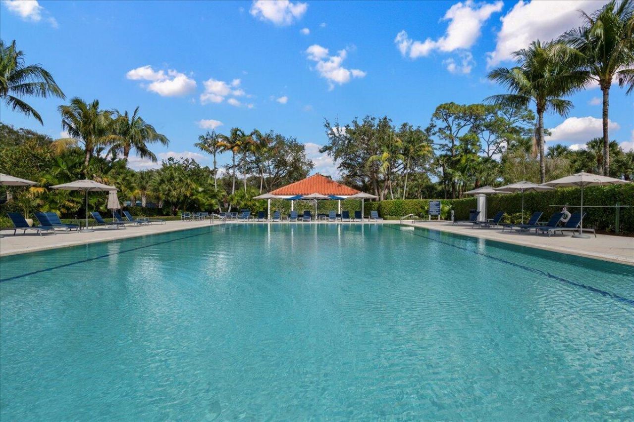 1338 Breakers West Boulevard, West Palm Beach, FL 33411 Photo