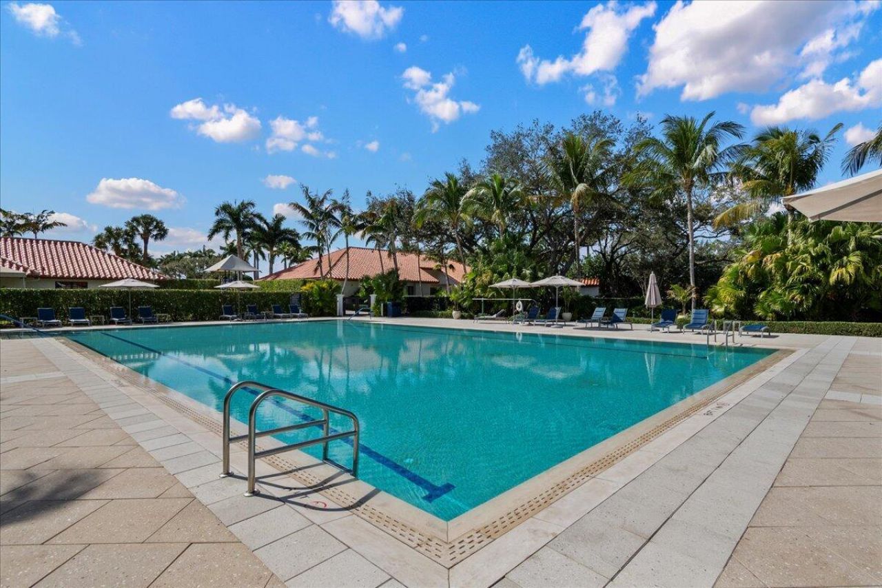 1338 Breakers West Boulevard, West Palm Beach, FL 33411 Photo