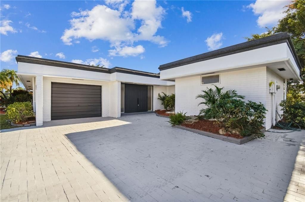 5704 S Travelers Palm, Tamarac, FL 33319 Photo