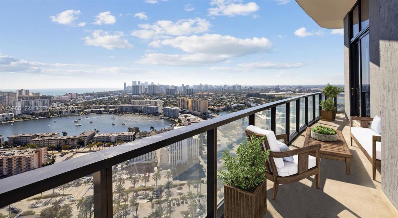 101 Diplomat Pkwy , Unit 204, Hallandale Beach, FL 33009 Photo