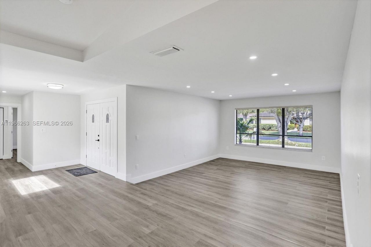 12020 SW 93rd St, Miami, FL 33186 Photo