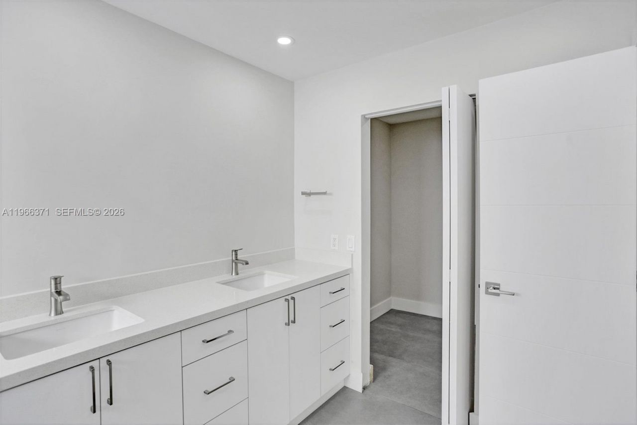 12020 SW 93rd St, Miami, FL 33186 Photo