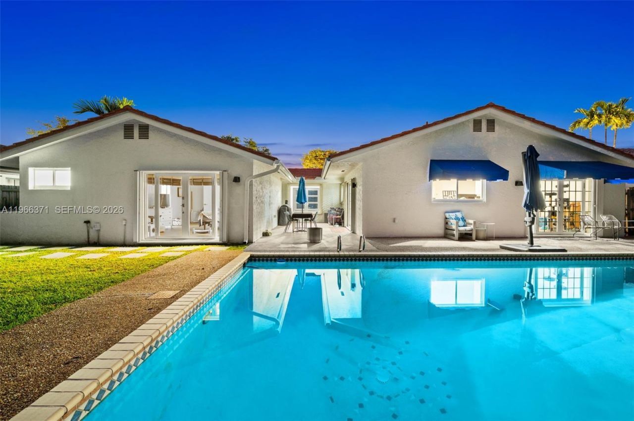 12020 SW 93rd St, Miami, FL 33186 Photo