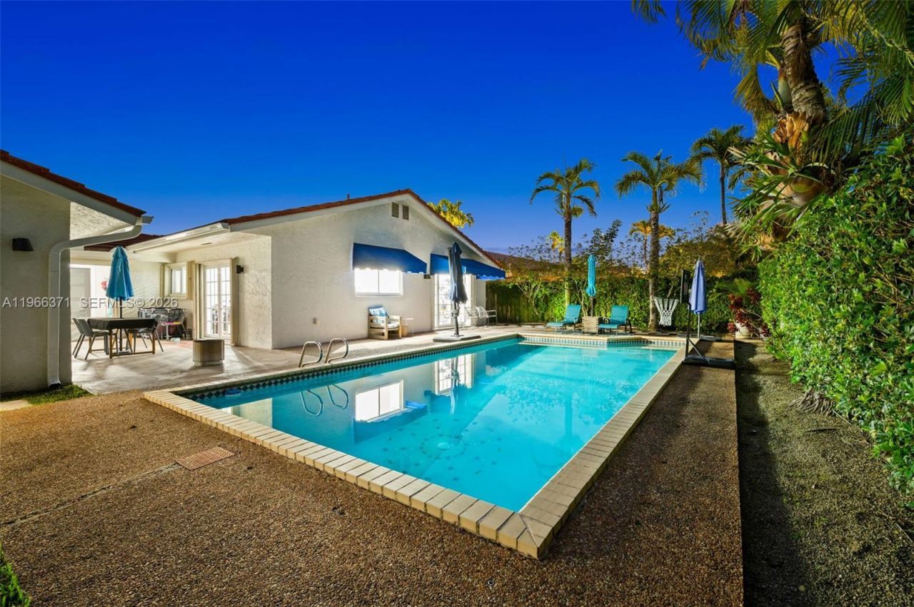 12020 SW 93rd St, Miami, FL 33186 Photo